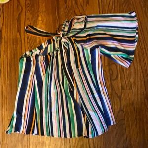 RO & DE one shoulder top size large